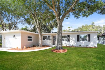 2053 Barcelona Dr S St Petersburg, FL 33712